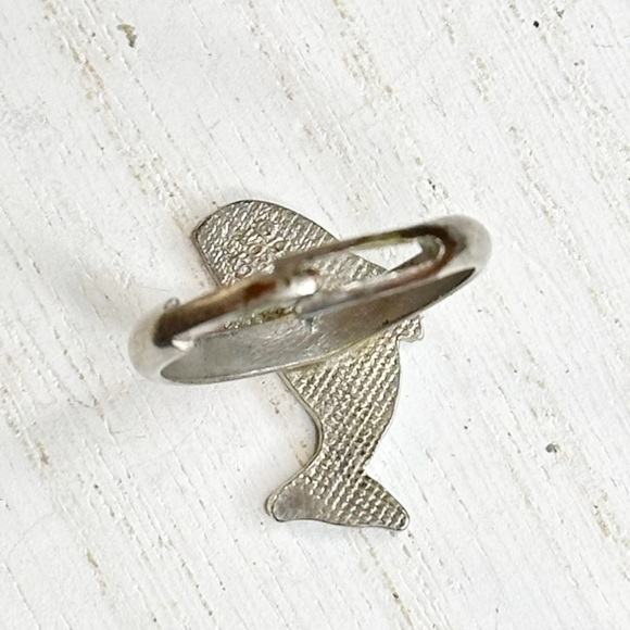 Vintage 1975 SeaWorld Shamu Enamel Adjustable Souvenir Ring - Picture 4 of 4